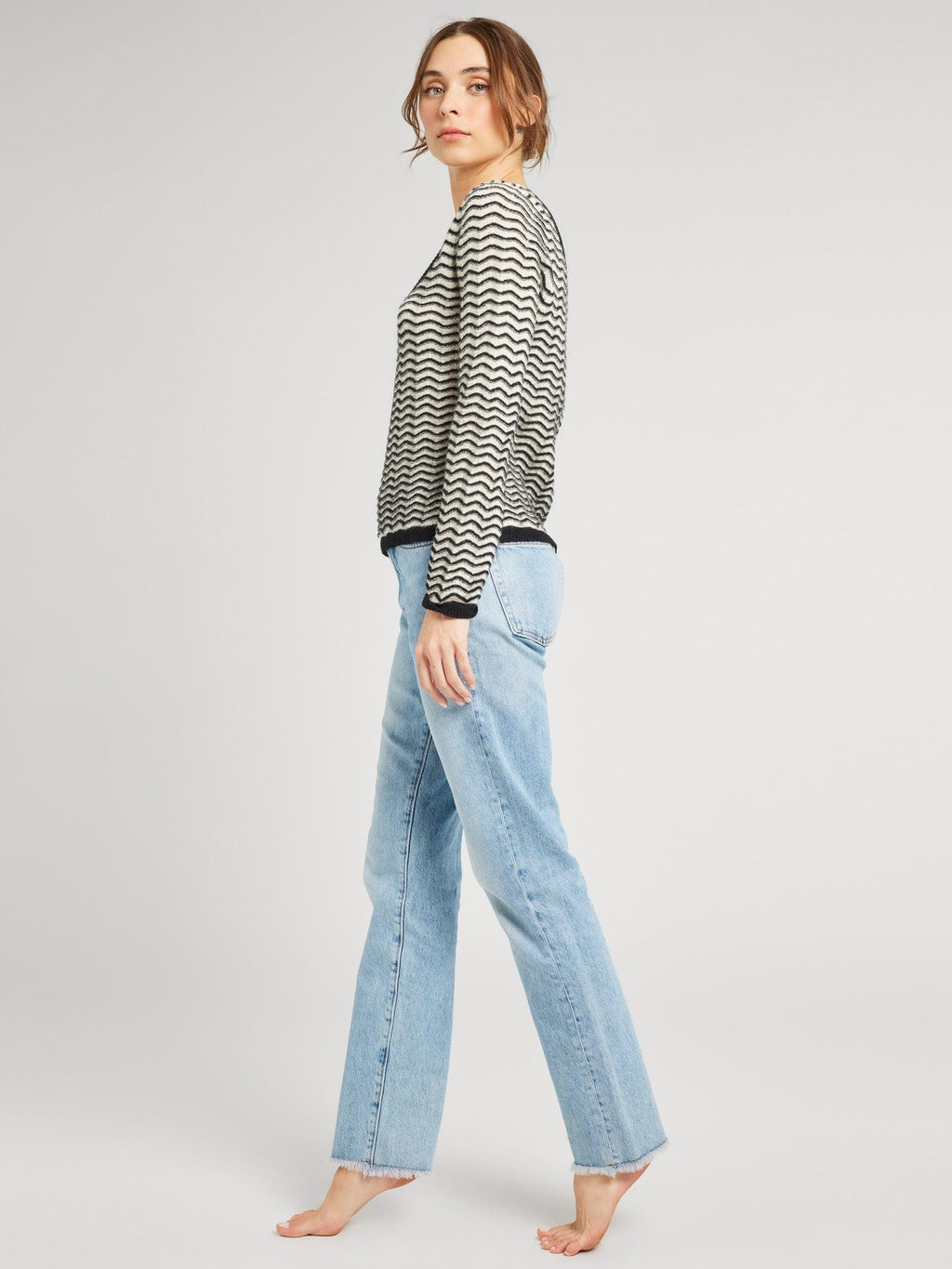 Pullover in Black & Ivory