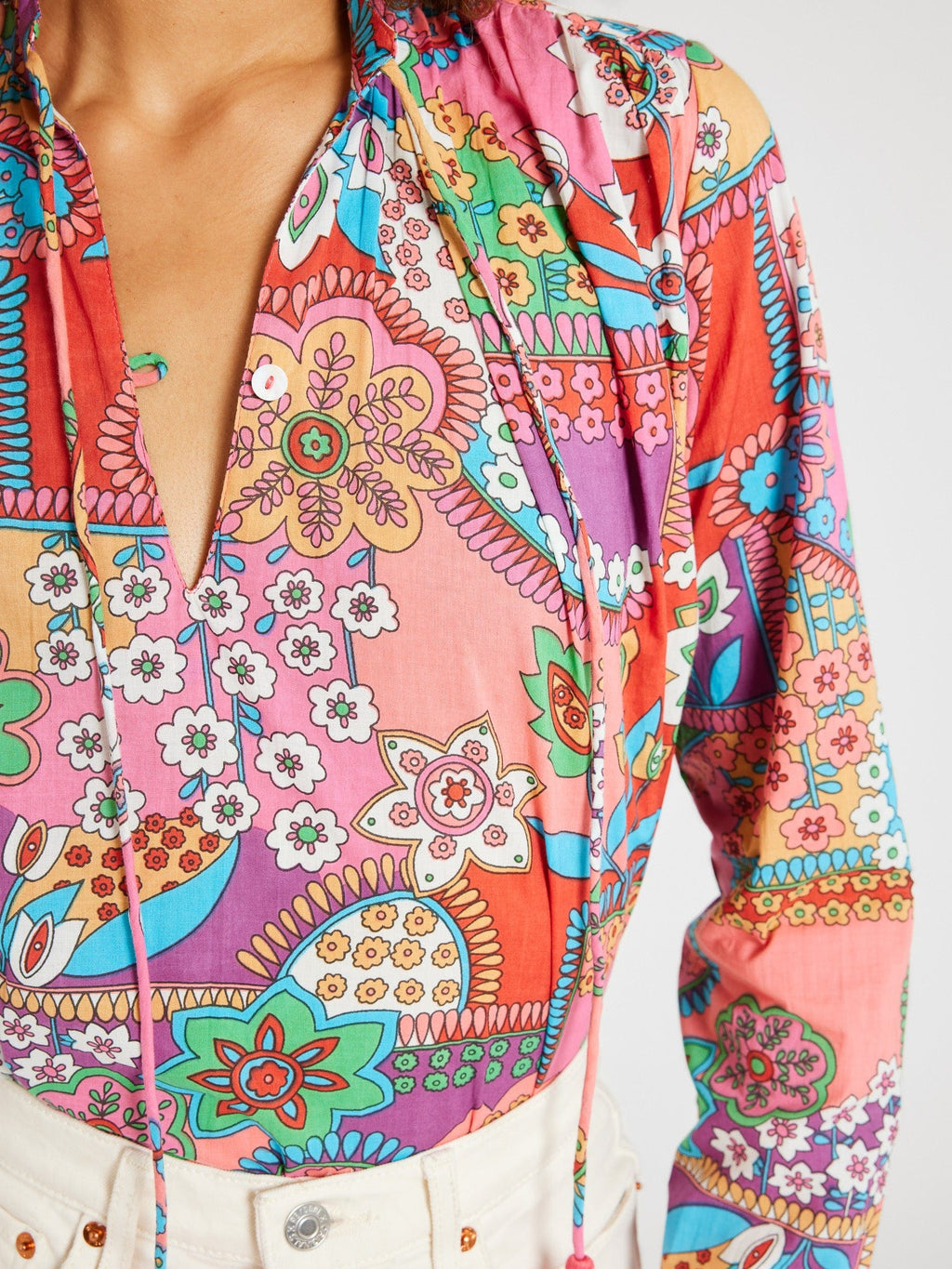 Joni Top in Shangri-La