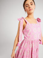 Dress in Pink Daisy